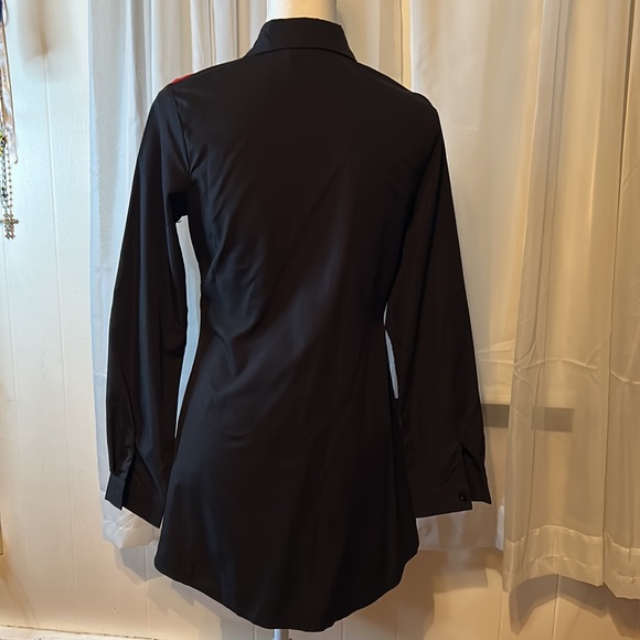 SHEIN Color block and black button down tunic. Size medium. - Picture 2 of 3
